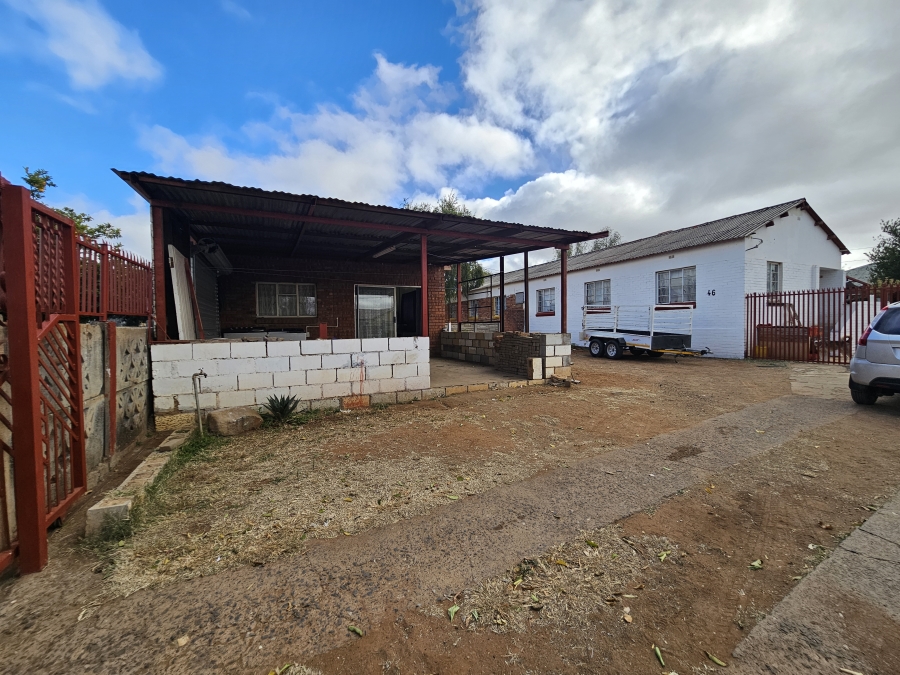 3 Bedroom Property for Sale in Beaconsfield Northern Cape